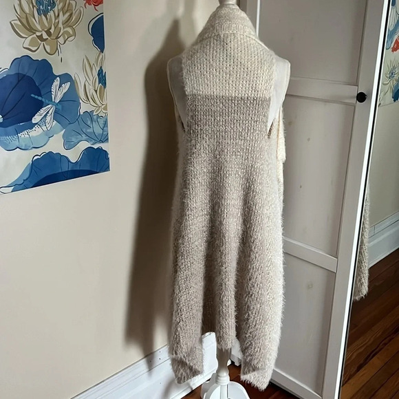 Soft Surroundings Sweater Vest - Picture 6 of 10